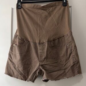 Bella Vida Maternity Shorts size medium